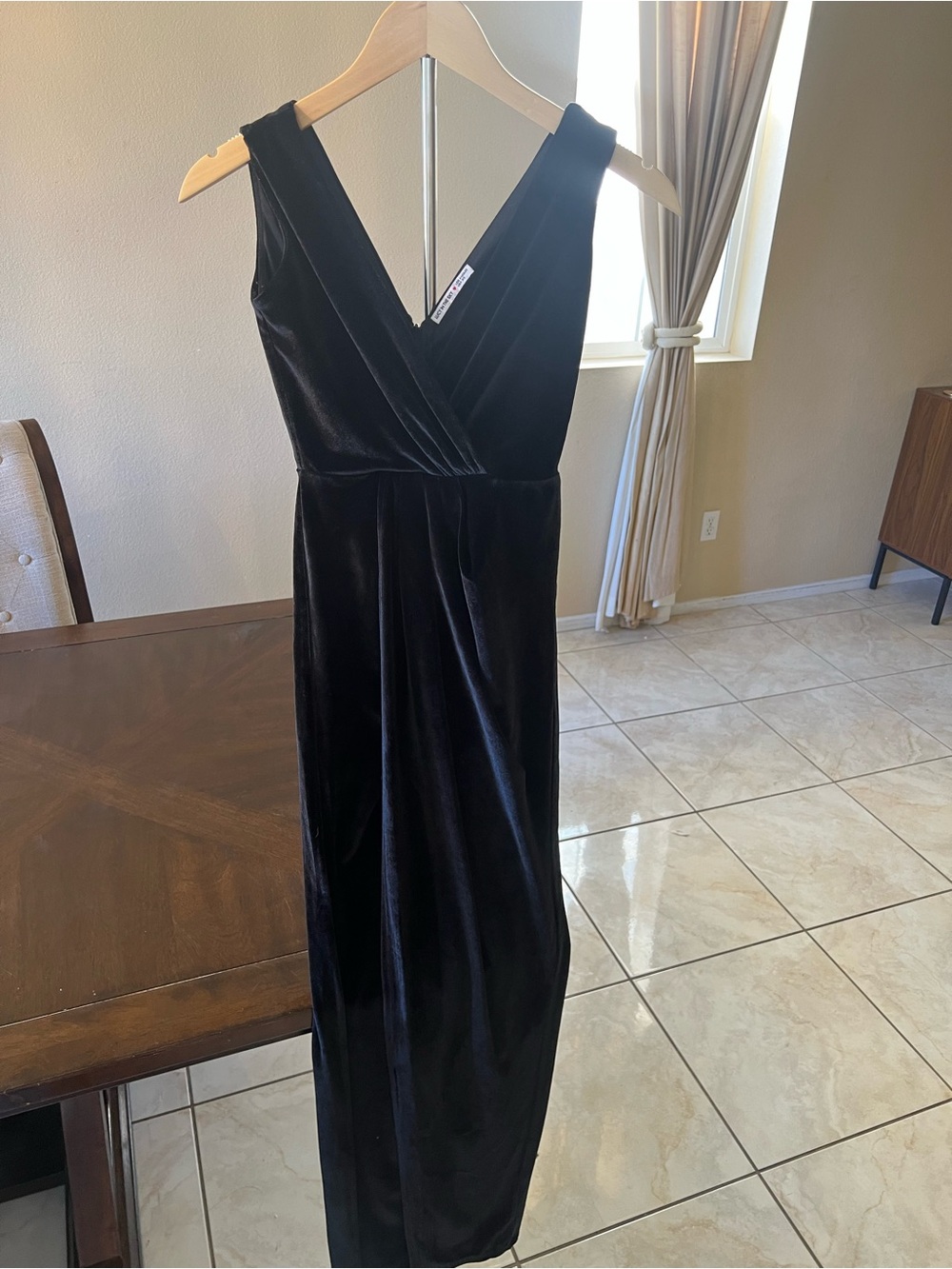 Formal Black Velvet V-Neck Slit
Maxi Dress in Black
